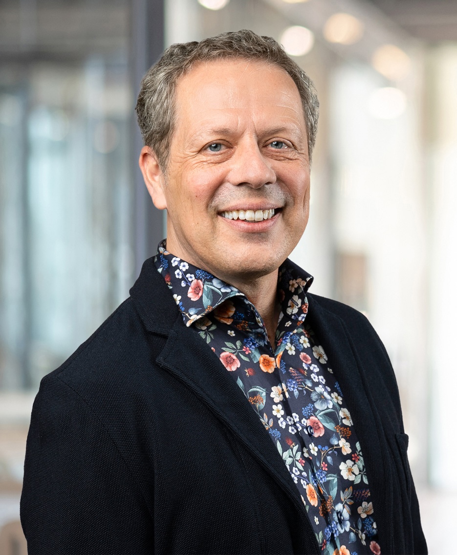 Michael Hildbrand (Mr.)