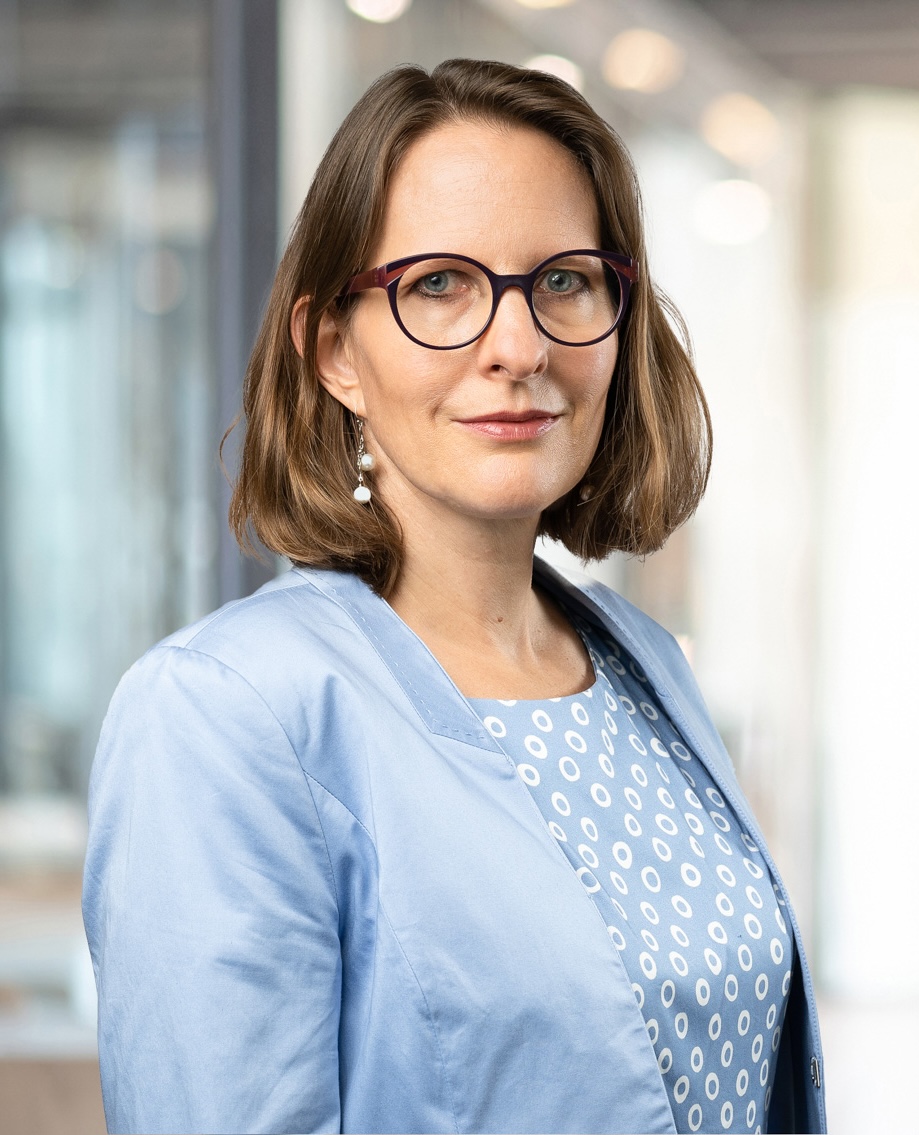 Iris Sidler (Mrs.), lic.iur